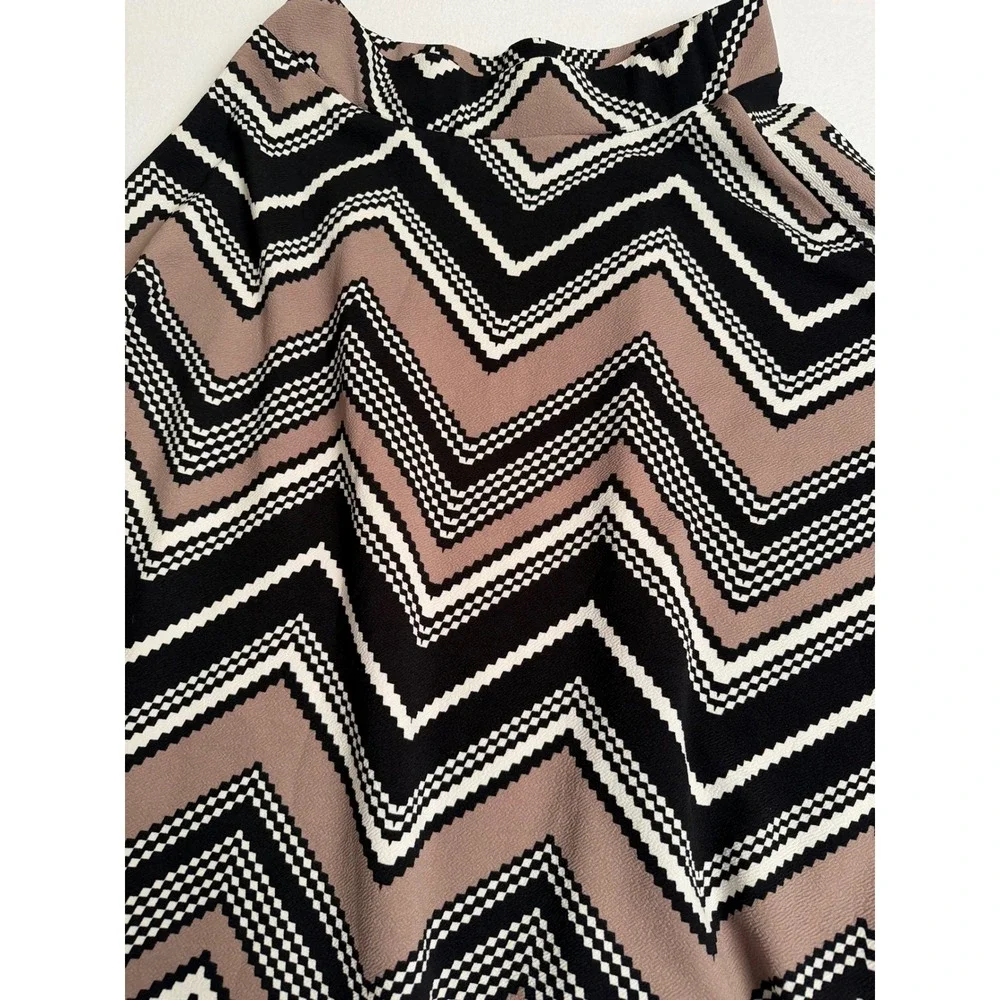 Tiffany & Grey Chevron Zigzag Skater Skirt Black Taupe Geometric Mini Skirt
